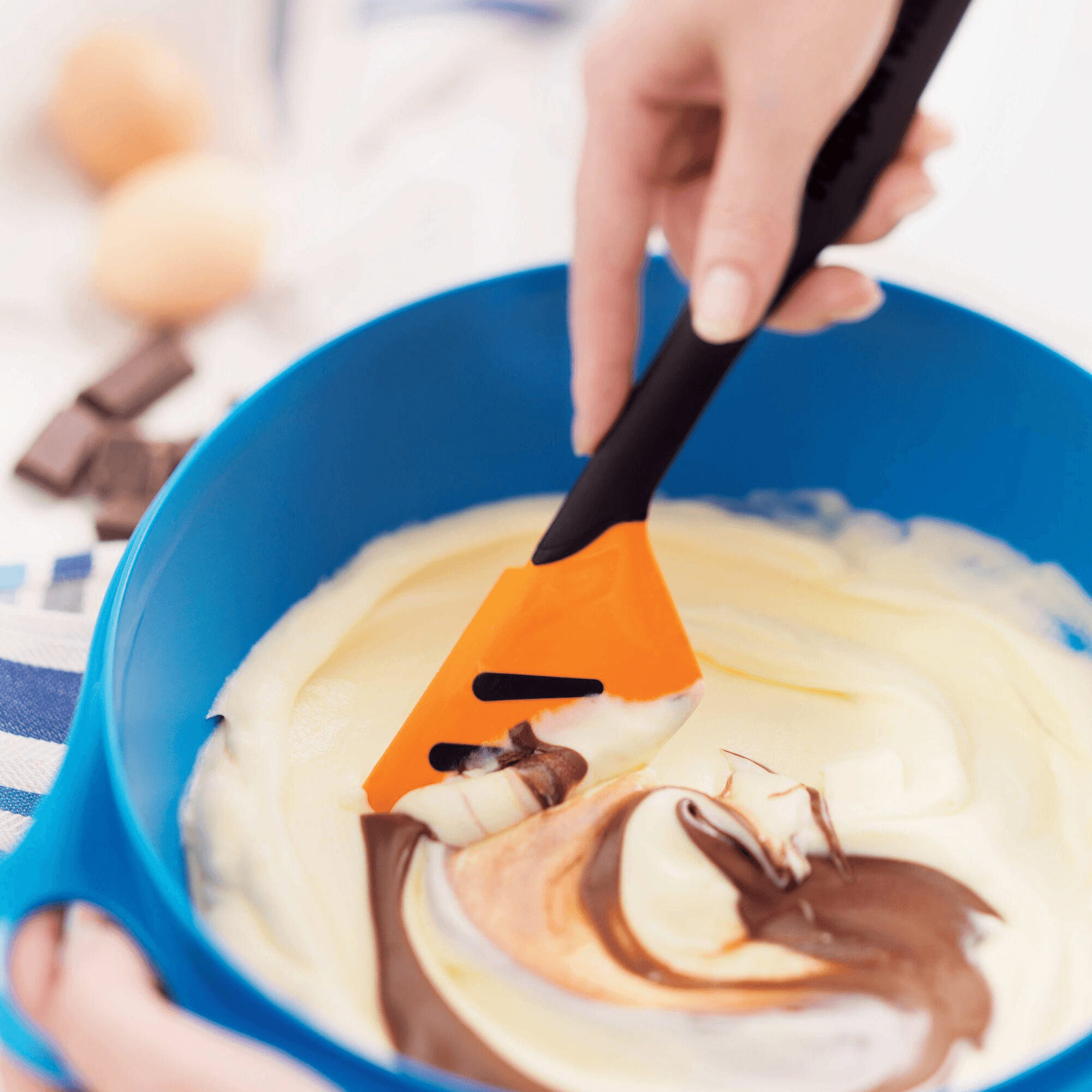 Tupperware? Spatula | Heat Resistant Turner | Non-Stick Kitchen Tool - Image 2